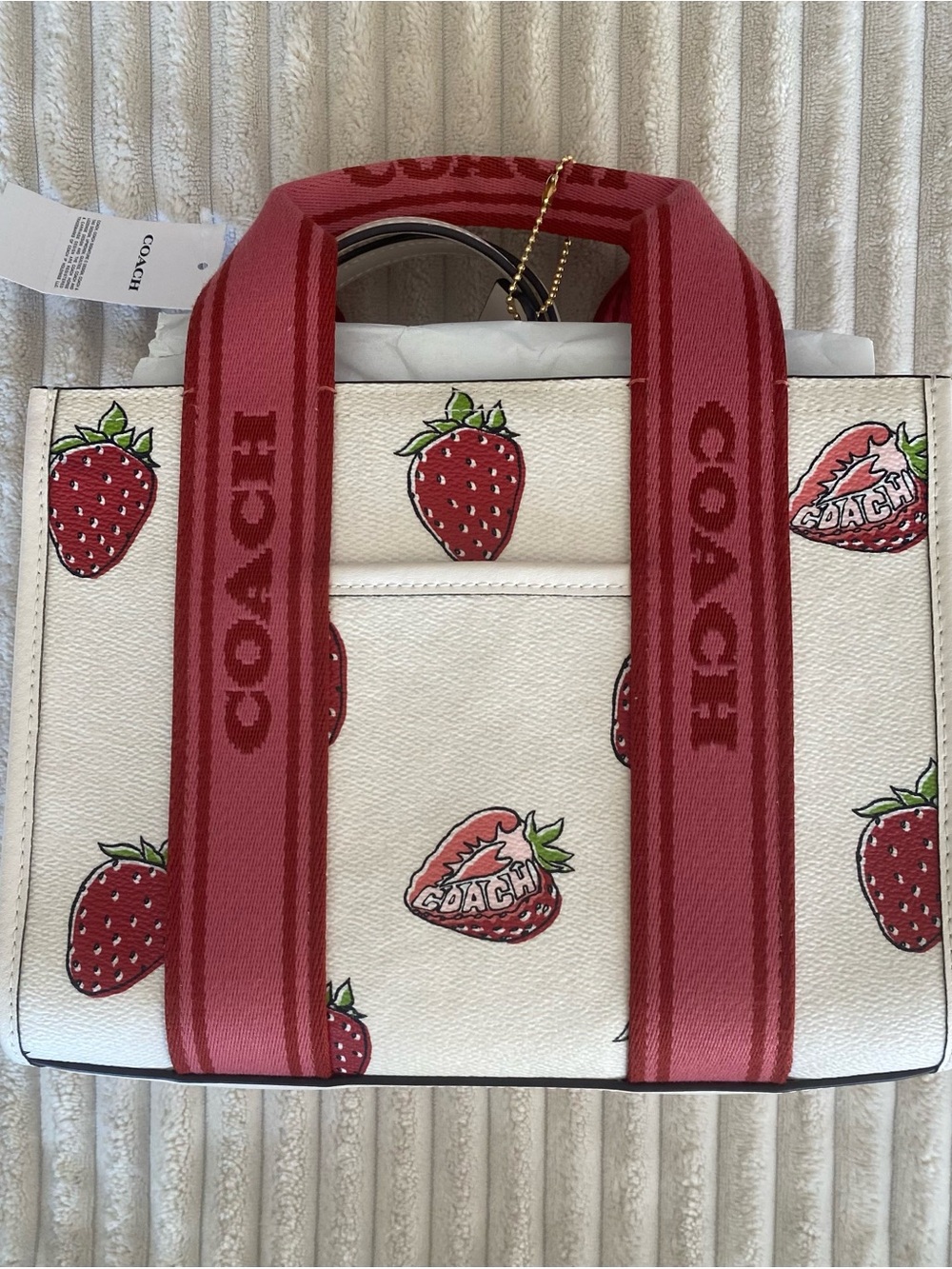 COACH SMITH TOTE STRAWBERRY PRINT - Picture 3 of 7